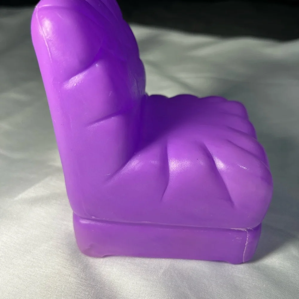 Vintage 1993 Barbie‎ Dream House Purple Plastic Chair Furniture Mattel